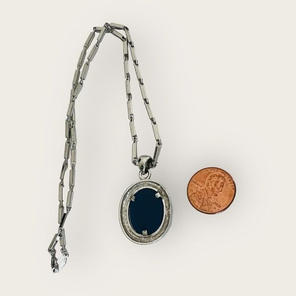 18 KGF cameo Pendant & matching necklace - Picture 4 of 5